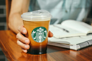 Starbucks ban on plastic straws